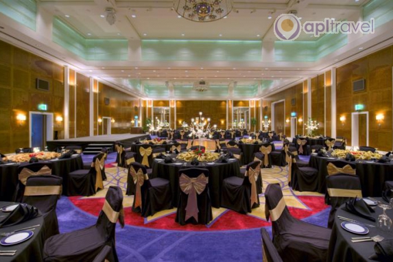 Jumeirah Emirates Towers