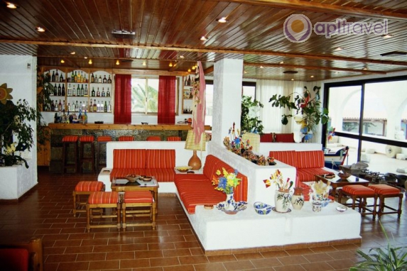 Tsagarakis Beach