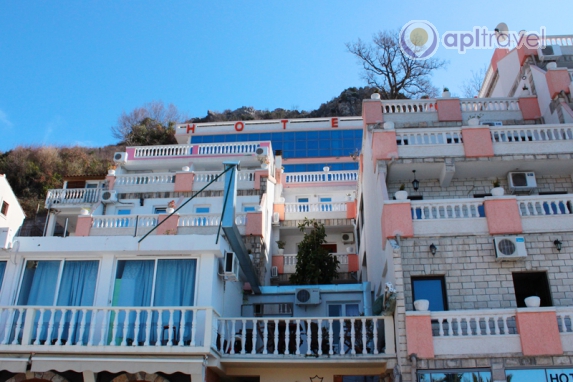Kuc Small Hotel