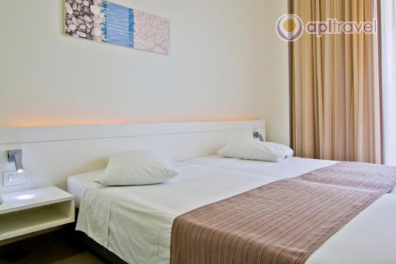 Atlantis City Hotel
