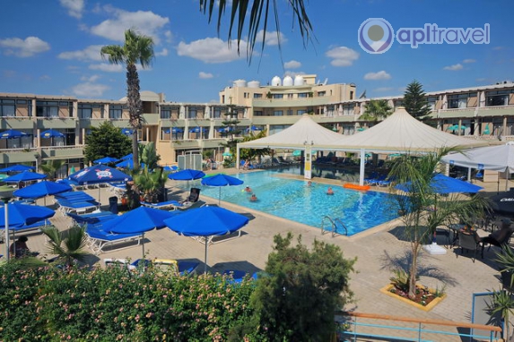 Limanaki Beach Hotel